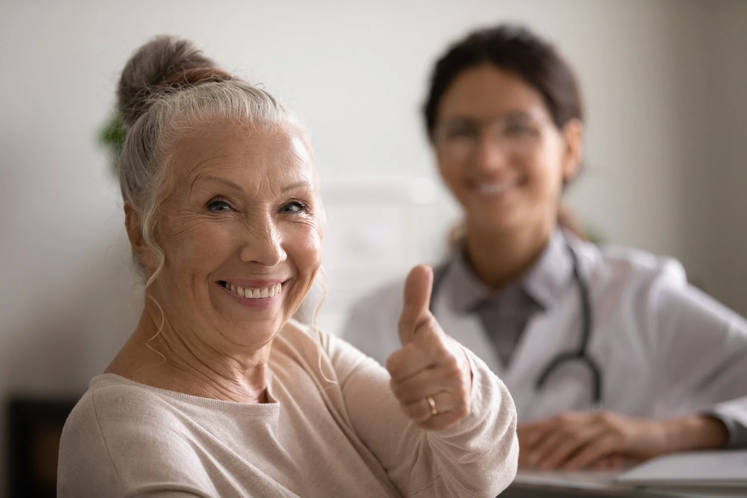 A Renue Patient Advisor on a call